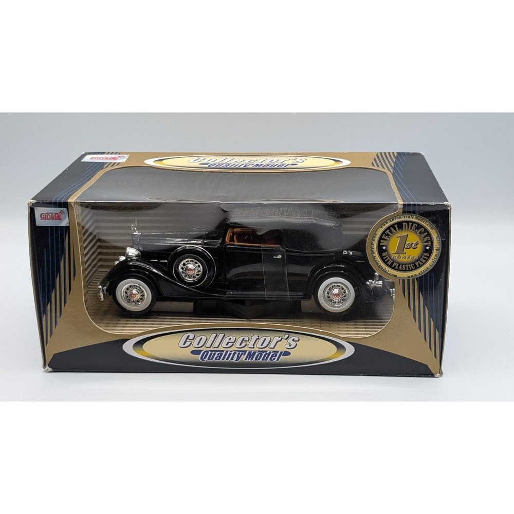 Anson 1934 Packard 1:25 Scale die-cast metal Collector's Quality Model car